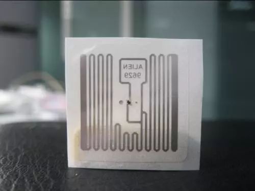超高频与高频RFID电子标签在应用中的区别
